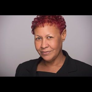 Meet your Posher, Lynett